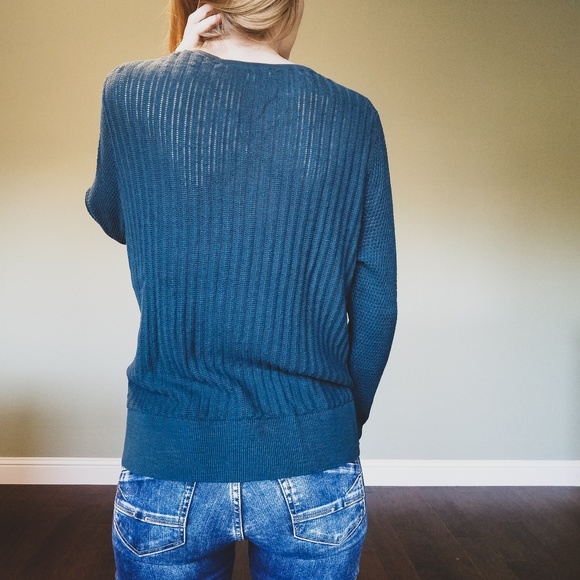 Beautiful Textured Sweater - Picture 5 of 8